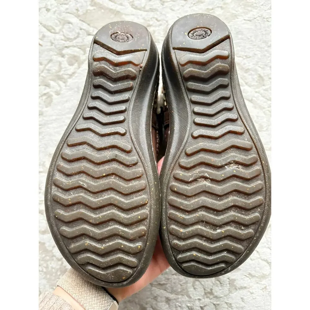 UGG women’s cove